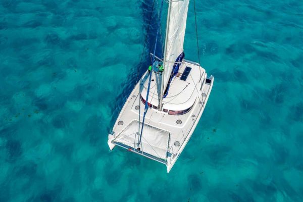 Catamaran Tours Deluxe Cancun 50 ft / 40 pax - Image 3