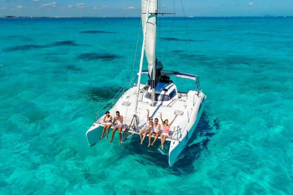 Catamaran for Small Groups Cancun 32 ft / 13 pax - Image 5