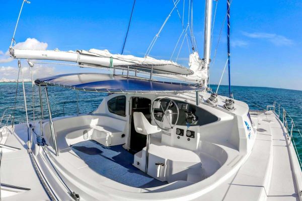Catamaran Group Tours Cancun 43 ft / 35 pax - Image 3