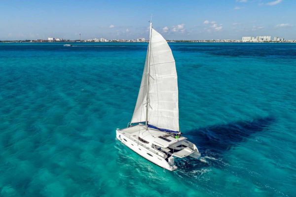 Catamaran Tours Deluxe Cancun 50 ft / 40 pax - Image 4