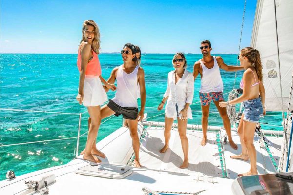 Catamaran for Small Groups Cancun 32 ft / 13 pax - Image 3